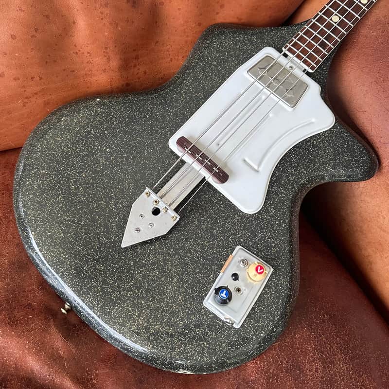 1962-'63 Wandre Spazial Bass