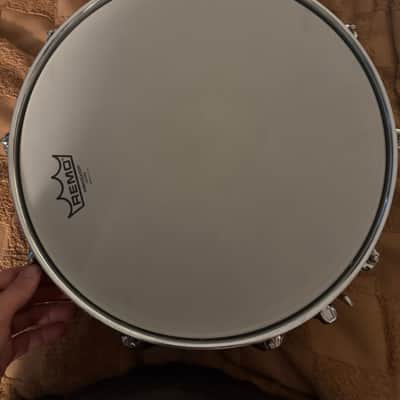 Ludwig LM402 Supraphonic 6.5x14" 10-Lug Aluminum Snare Drum 1985 - Present - Chrome-Plated image 5