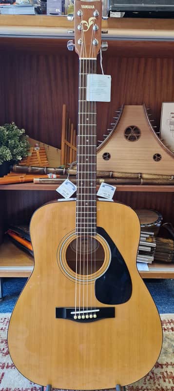 Yamaha FG-401