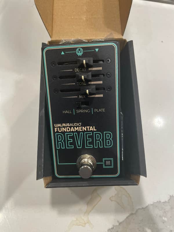 Walrus Audio Fundamental Reverb