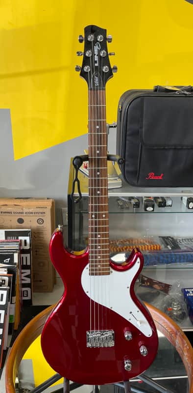 Line 6 Variax 500 2000s Red image 1