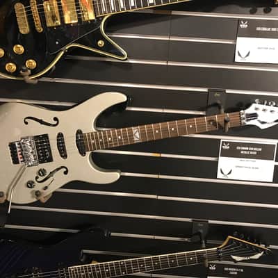 Dean Vinman Vinnie Moore 2020 - Metallic Silver image 17