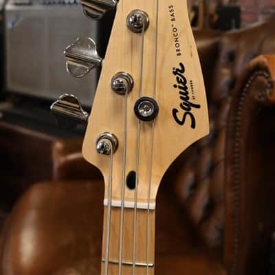 Squier Sonic Bronco Bass Arctic White (Used) image 3