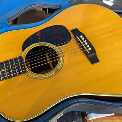 Martin D-28 1965 - signed by C.F. Martin IV image 3