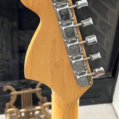 1975 Fender Stratocaster - Black, Hardtail image 12