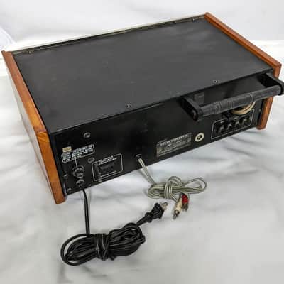 Marantz 2020 AM/FM Stereo Tuner w/ Wood Case - 1978 Silver image 7