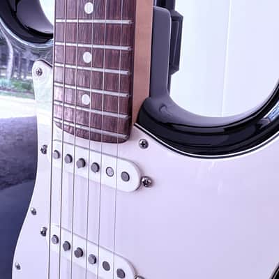 Time Capsule! Amazing 2008 Fender Standard Stratocaster with Rosewood Fretboard! image 7