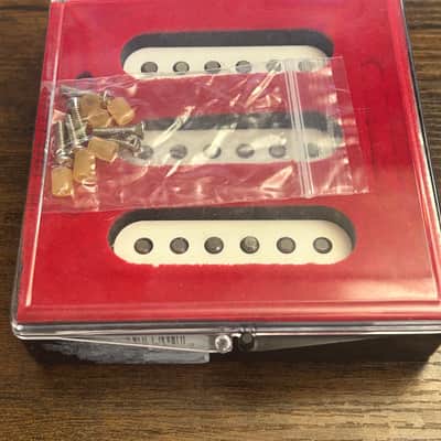 Fender Player Stratocaster (MIM) pickups image 3