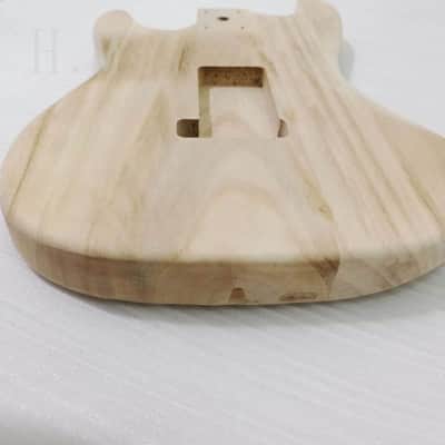 Unfinished Poplar Wood Stratocaster Strat Style Body image 16