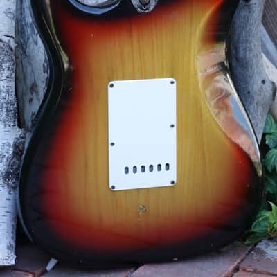 1978 Fender Stratocaster with Maple Fretboard Sunburst image 15