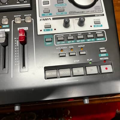 Tascam Digital Portastudio DP-01FX/CD For Parts Repair image 2