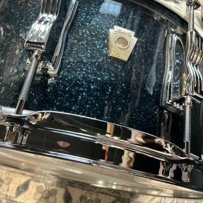 Ludwig Classic Maple Snare Drum - 6.5 inches x 14 inches, Hybrid Black Sparkle image 2