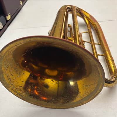 King 1124 Ultimate Marching Baritone Bb Brass Horn w/ Original Case & Accessories – Plays Great image 7