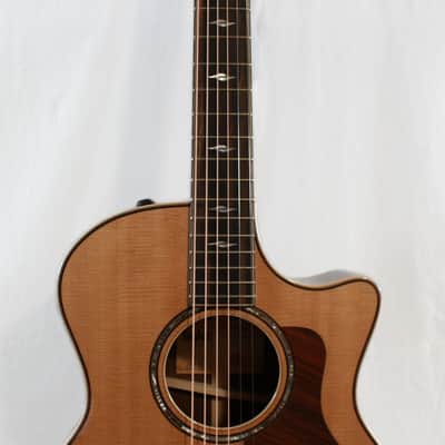 Taylor 814CE 800 Series Grand Auditorium A/E Guitar (Natural) image 7
