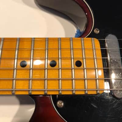Fender Modern Player Telecaster Plus 2012 - 2018 - Honey Burst image 12