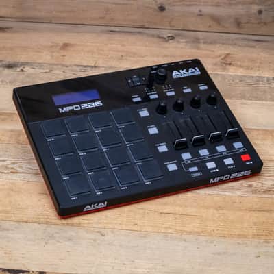 Akai MPD226 USB/MIDI Pad Controller Control Surface MPD-226 Production U284839 image 3