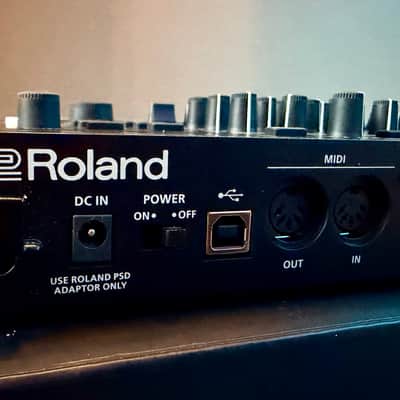 Roland TR-8S, Mint Like New Condition. CB-BTRMX Instrument Bag, Decksaver, & MyVolts Step Up USB tip Included! image 4