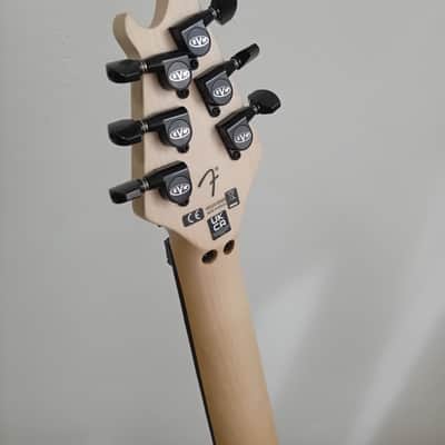 EVH Wolfgang Special with Ebony Fretboard 2024 - Silverburst image 3