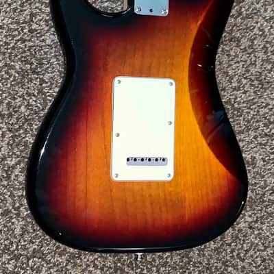 2020 Fender American Performer Stratocaster HSS with Rosewood Fretboard 3-Tone Sunburst | s-1 switch HSS electric guitar made in the usa Hardshell case image 4