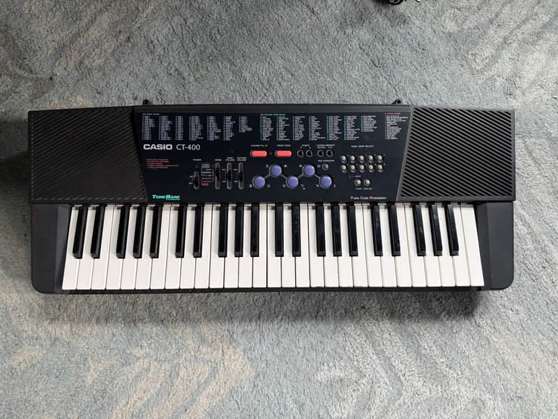 LO-FI GRAIL - Casio CT-400 1980s WITH Casio stand image 1