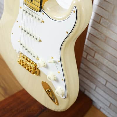 Fender American Custom Shop Stratocaster® NOS, 2A Flame Maple Fingerboard, Honey Blonde image 9