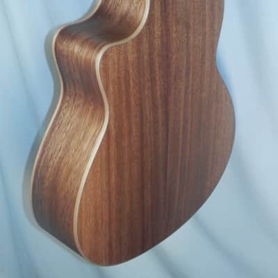 Larrivee LV-03 Bilwara w/ Moon Spruce & Stage Pro Element Venetian Cutaway Acoustic Electric Satin Natural Finish with case New image 13