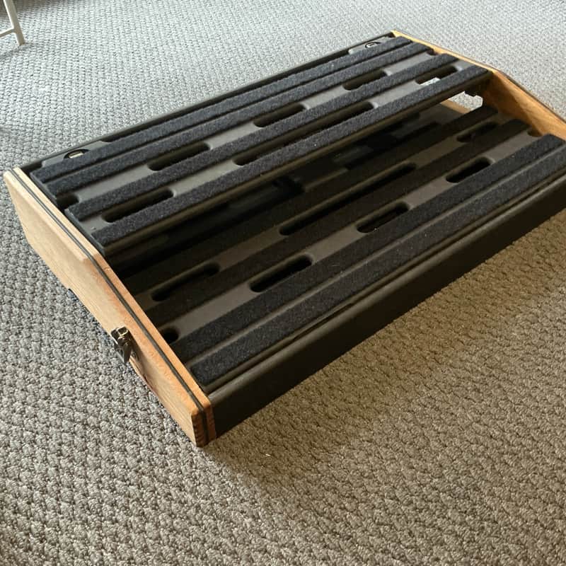 Third Edge Audio Pedalboard - Timber image 1
