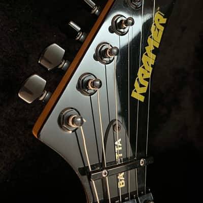 Kramer Baretta Holoflash 1984-1985 image 9