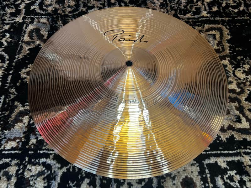Paiste 16" Signature Full Crash Cymbal - Traditional image 1