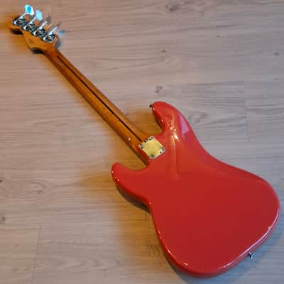 Fender Classic Series '50s Precision Bass - Fiesta Red image 8