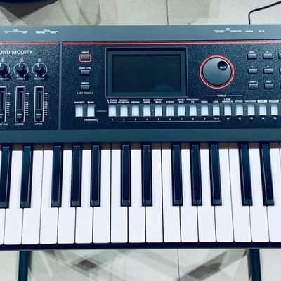 Roland XPS-60 61-Key Workstation Keyboard Used in mint condition