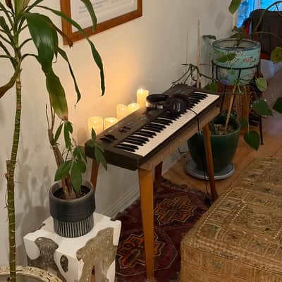 Yamaha DX27 Programmable Algorithm Synthesizer 1985 - Black image 2