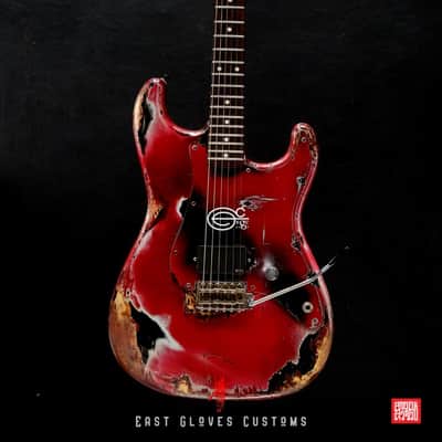 Squier ST-331 Stratocaster Red / Black Made in Japan Heavy Aged Relic image 11