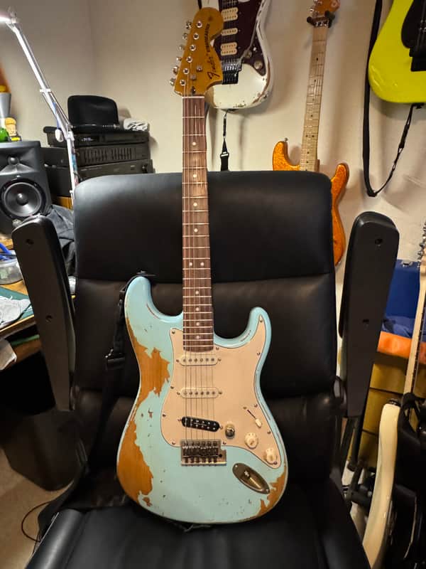 Partscaster Strat style - Relic image 1