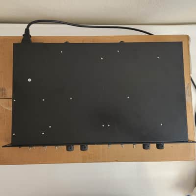 Slate Pro Audio Fox 2-channel Microphone Preamp 1073-style mic pre image 6