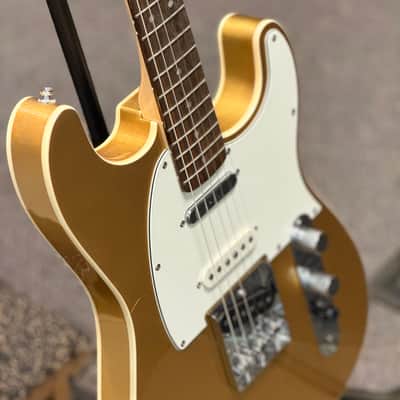 Squier by Fender Paranormal Custom Nashville Stratocaster Electric Guitar, Aztec Gold image 2