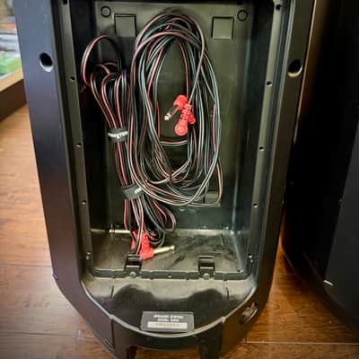 Yamaha StagePas 600i Portable PA System image 4