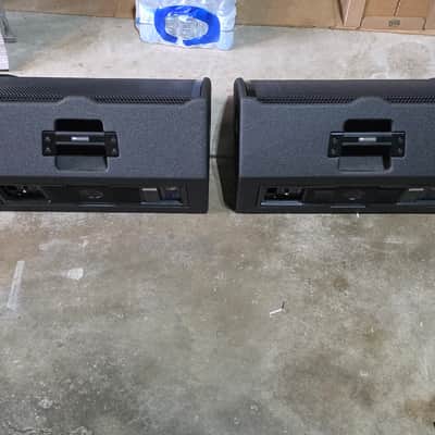 RCF TT25CXA monitors image 8