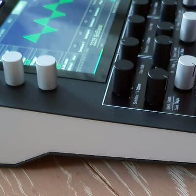Waldorf Iridium Desktop Synthesizer (Black) + Decksaver image 4