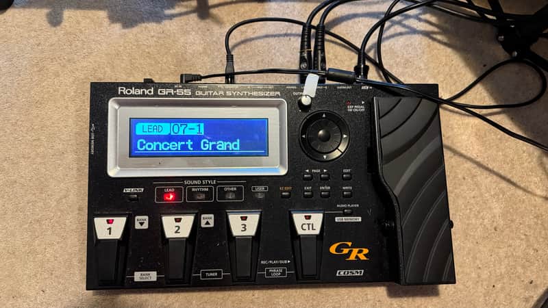 Roland GR-55GK Guitar Synth with GK-3 Pickup 2012 - Present - Black image 1