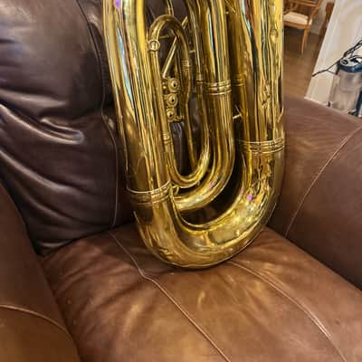 King  2340 4/4 Tuba with a Detachable bell and Case image 8