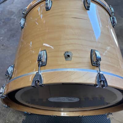 Ludwig 24” Maple Thermogloss Bass Drum image 2