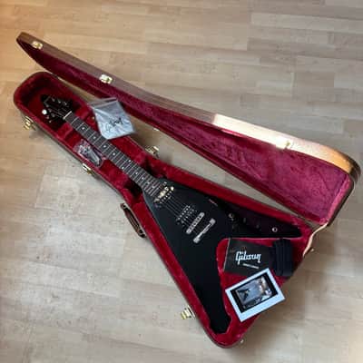 Gibson - 80s RI Flying V - Ebony w/ Brown Deluxe Gibson HD Case & Case Candy (2023-Demo) image 5