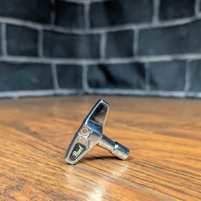 Pearl Drum Key K050 – Chrome – Classic Pearl Tuning Key image 2