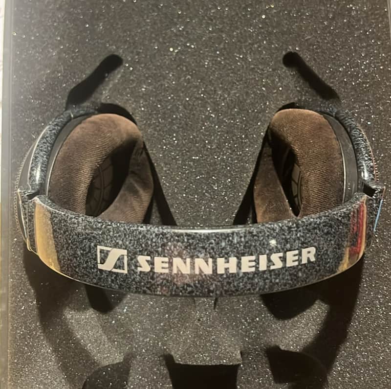 Sennheiser HD 600 Professional Headphones 2010s - Black