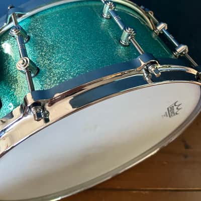 Gretsch New Classic Maple Snare 14×6.5 – Turquoise Glitter image 6