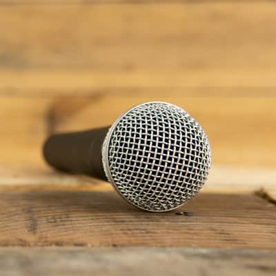 Shure SM58 Dynamic Microphone image 3
