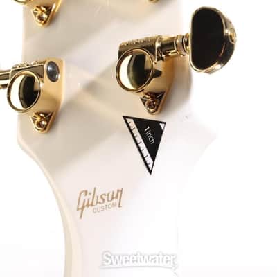 Gibson Custom Les Paul Custom Electric Guitar - Alpine White (LPCAWGH1Ed1) image 4