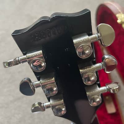 Gibson Les Paul Classic 2018 - Ebony image 8