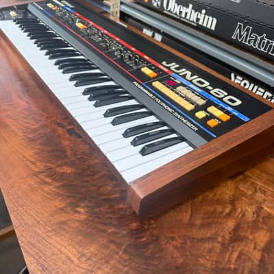 Roland Juno-60 - NIce - Serviced - options: Midi, Chorus Input, Factory Case image 2